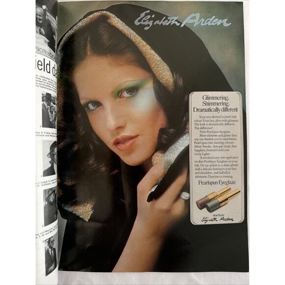 BRITISH VOGUE - December 1975 - Picture 10 of 16